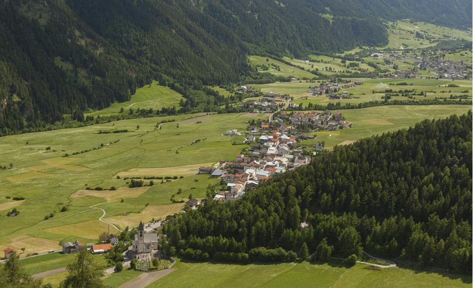 taufers-ausblick-sommer-vinschgau-fb