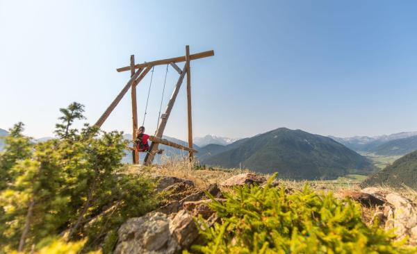 360°obervinschgau-rundwanderweg-malettes-riesenschaukel-vd